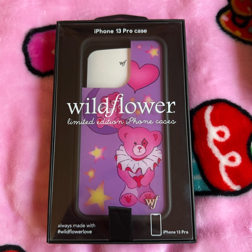 iPhone 13 Pro Wildflower Bear Case